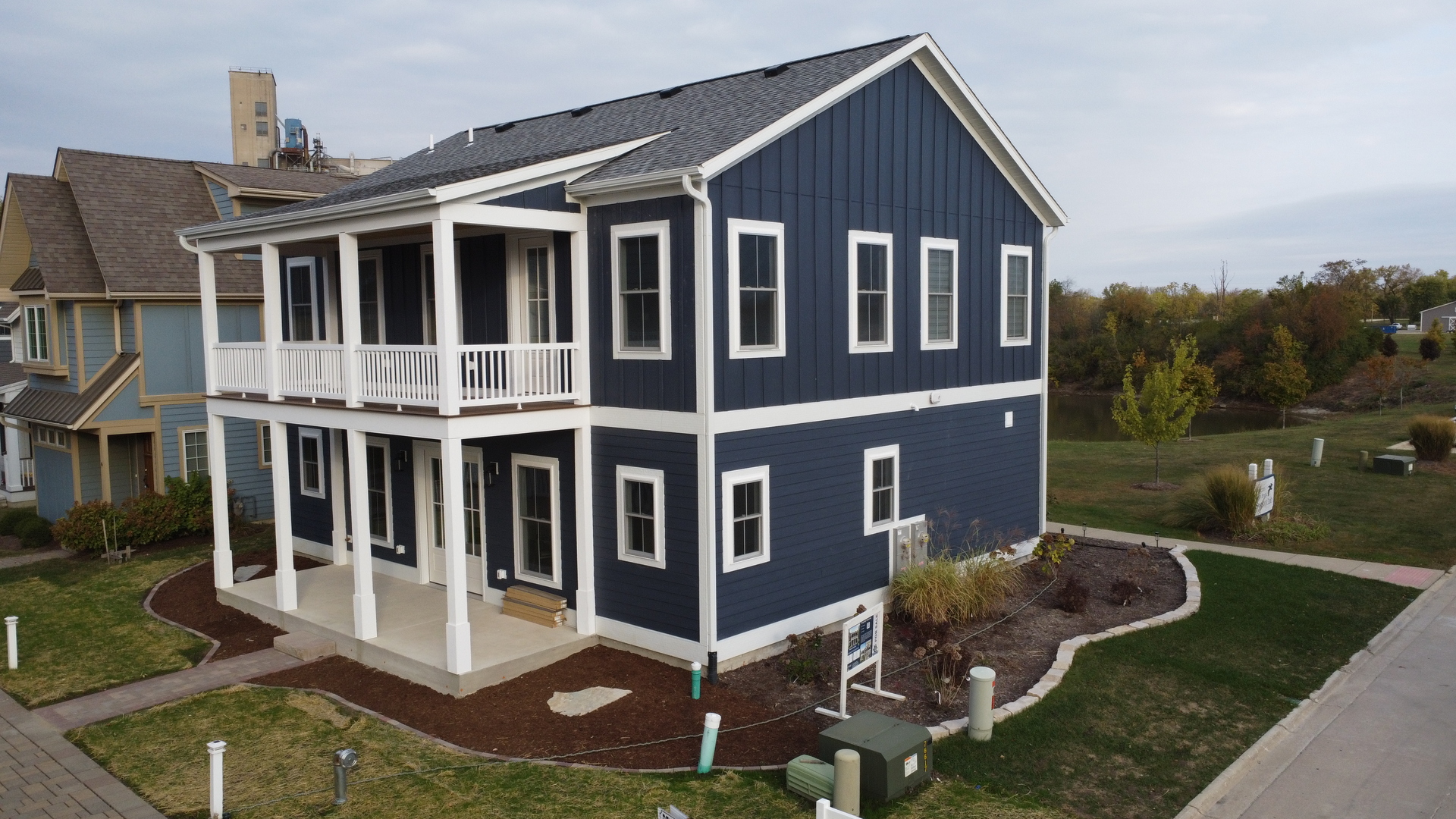 13 Great Loop West Drive