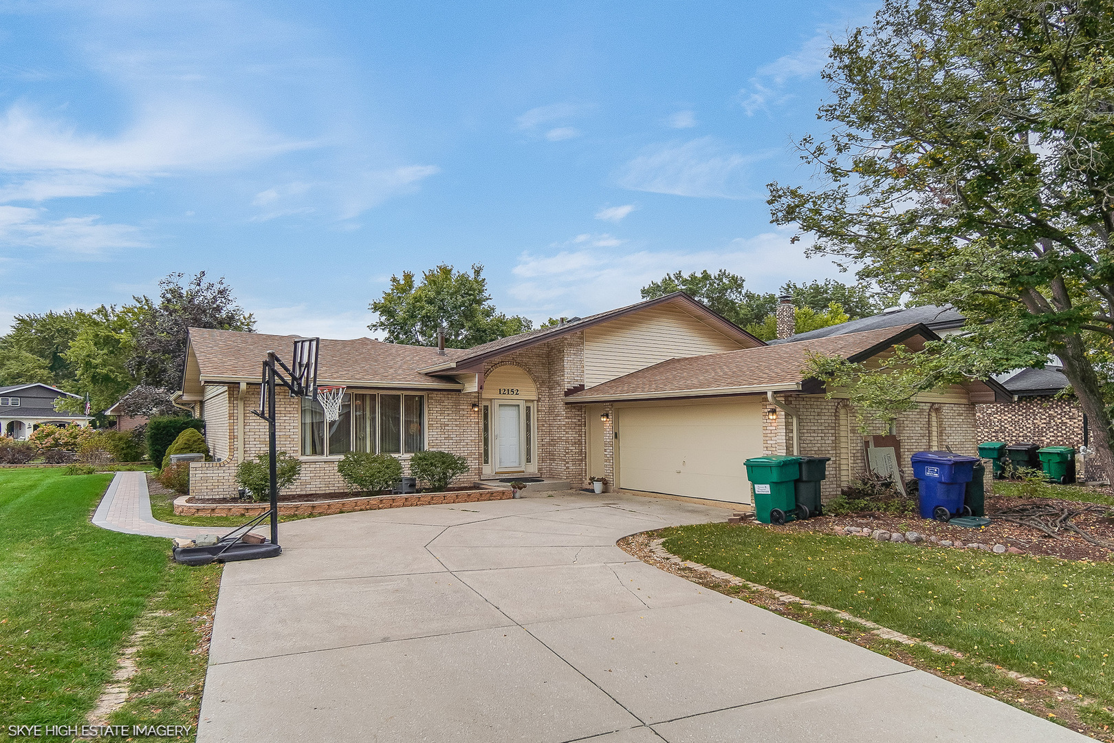 12152 Forestview Drive