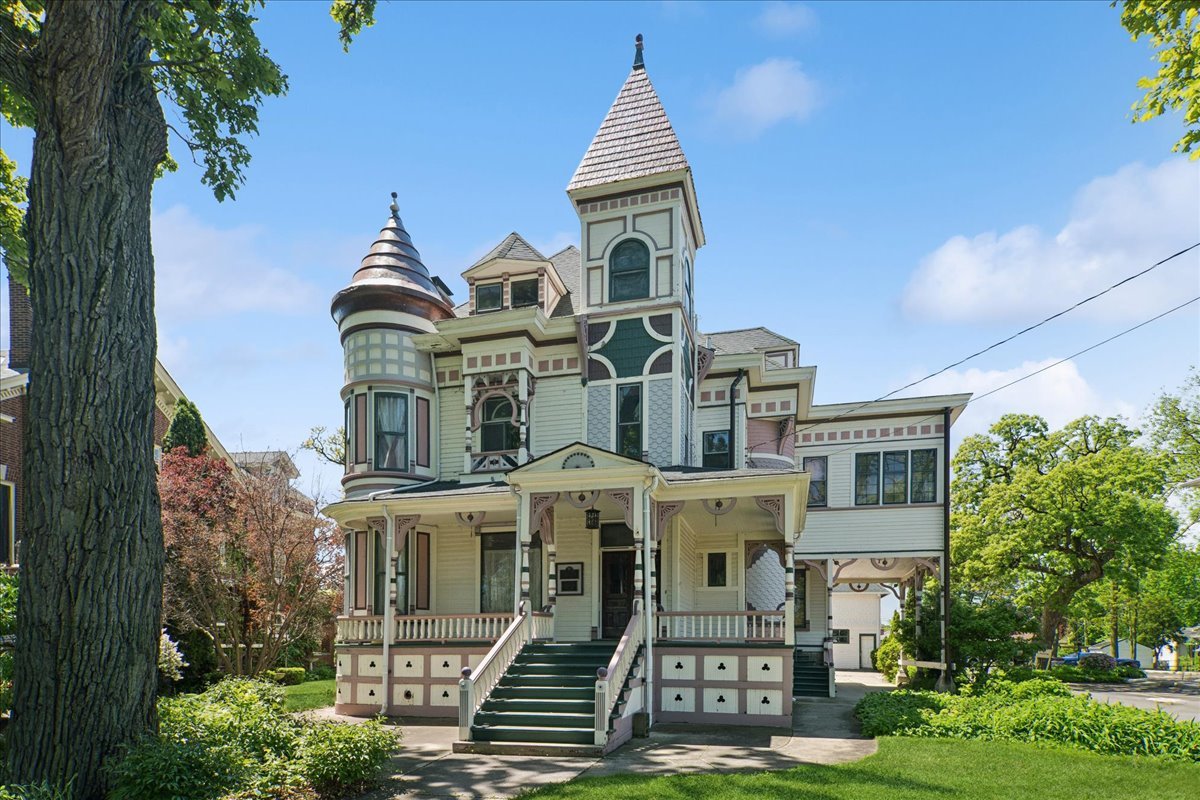 214 S STATE Street