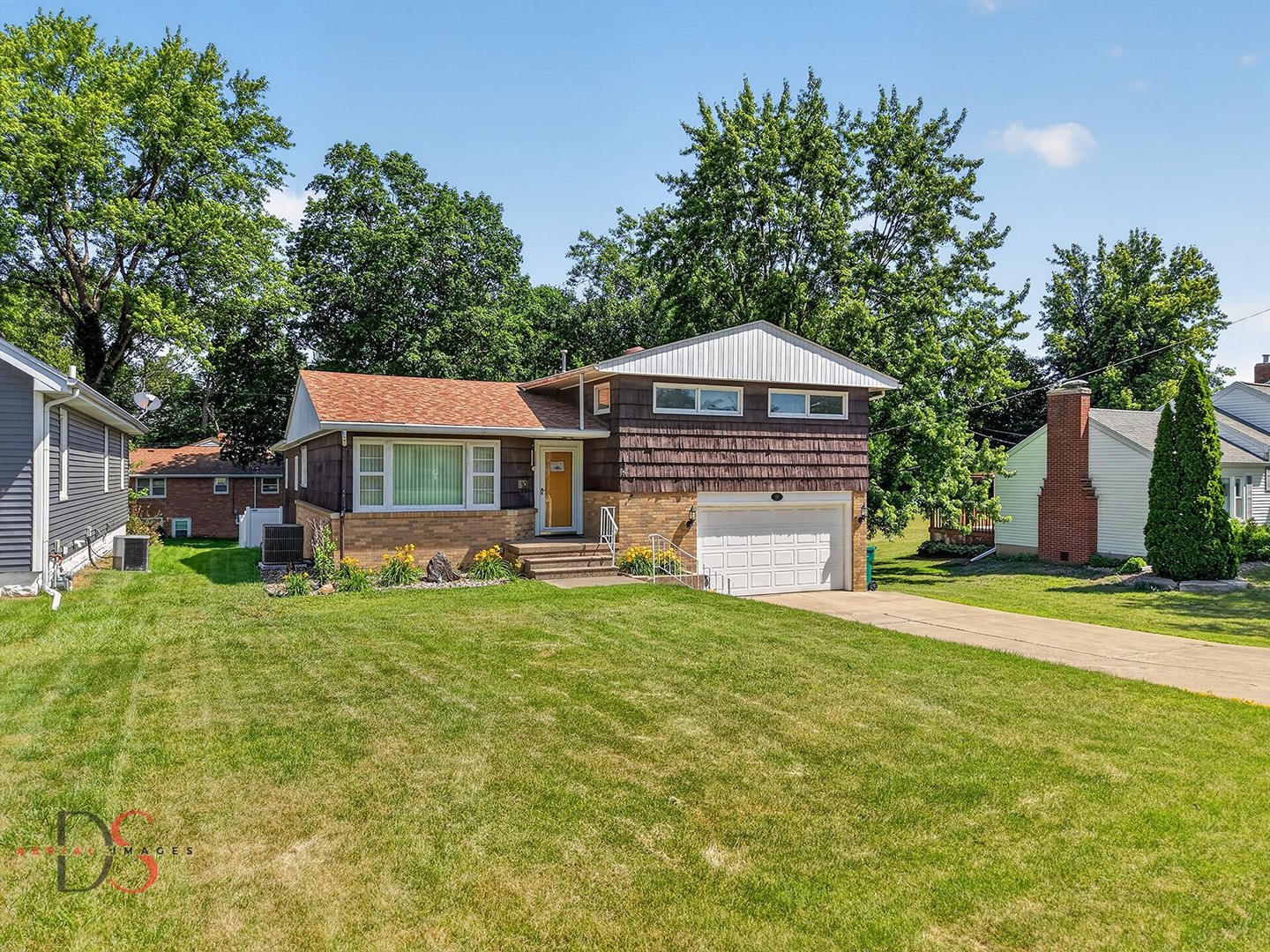 416 W Bluff Street