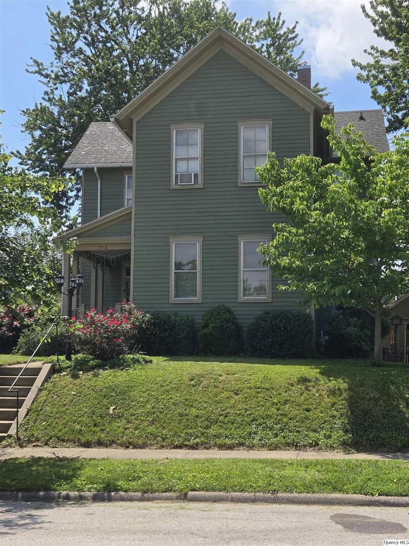 712 S 19th