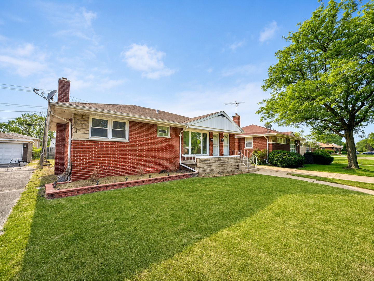 386 Clyde Avenue