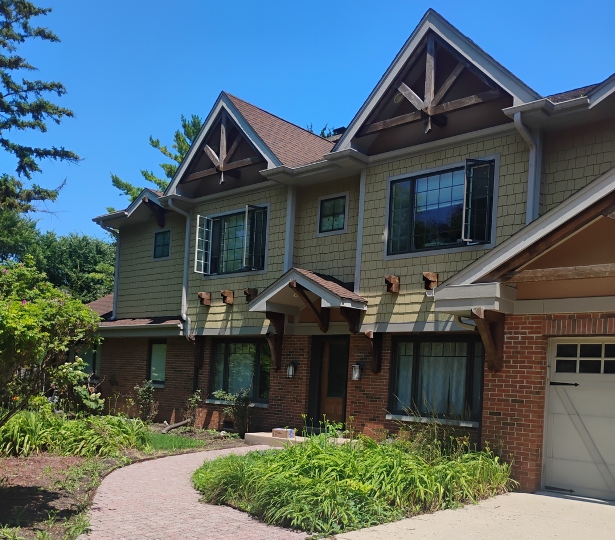 827 S Arlington Heights Road
