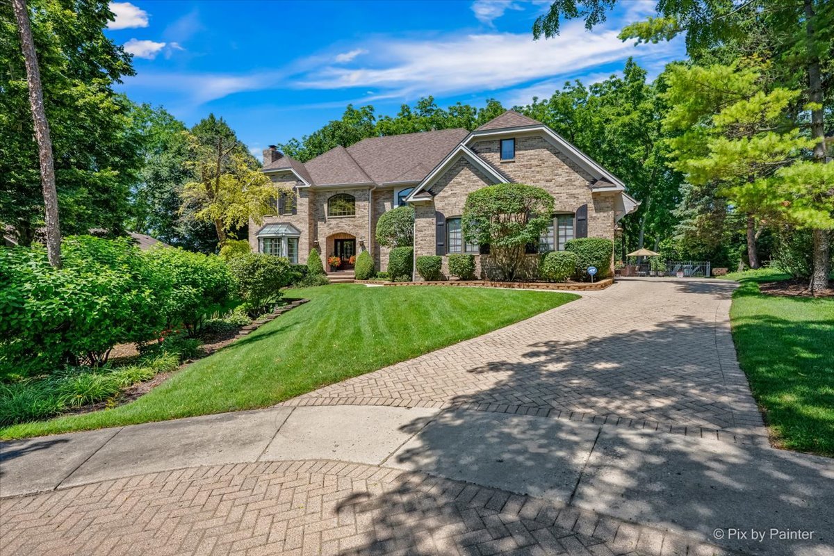 554 W Rosiland Drive N