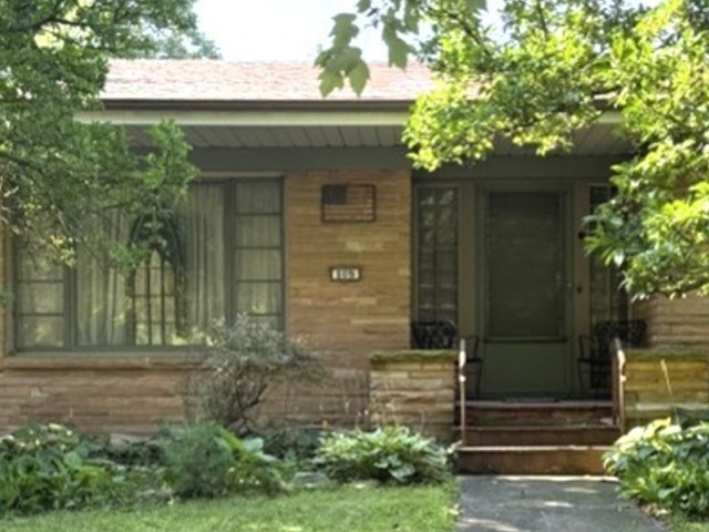 809 W Delaware Avenue