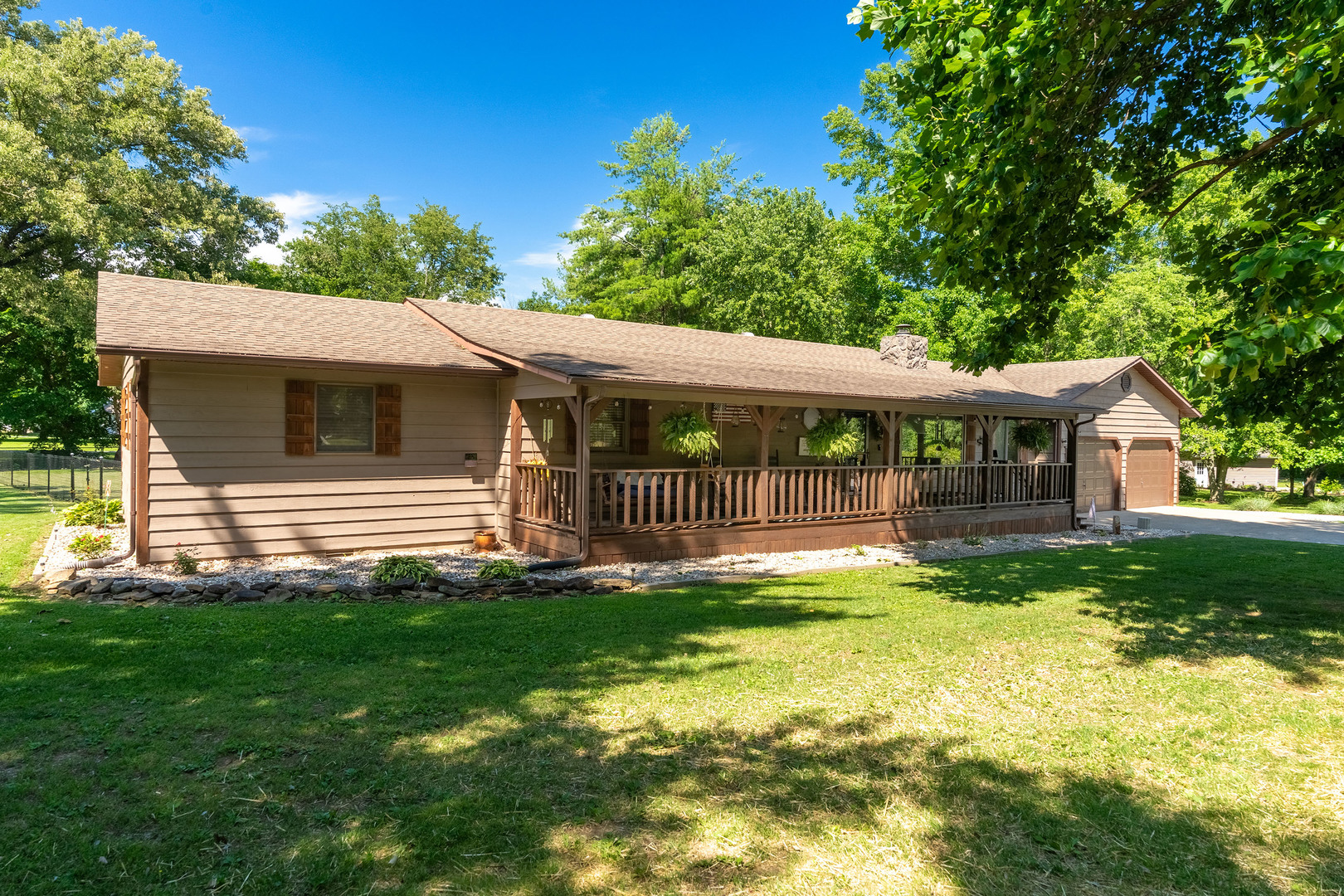 180 White Oak Lane
