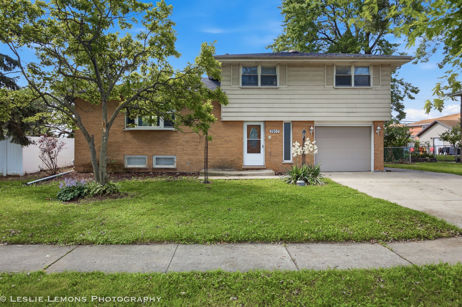 7907 W 89th Street