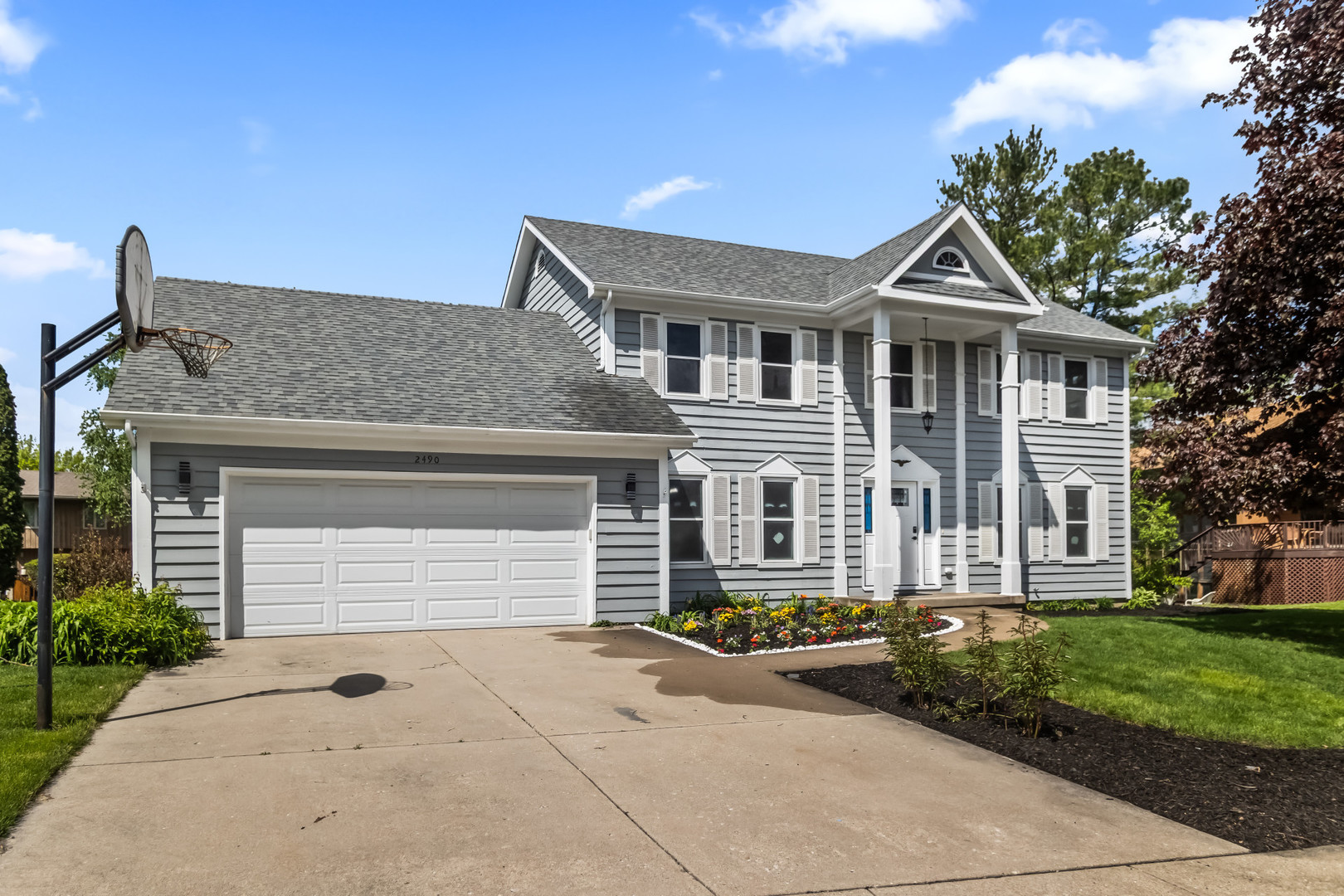 2490 Lakeside Drive