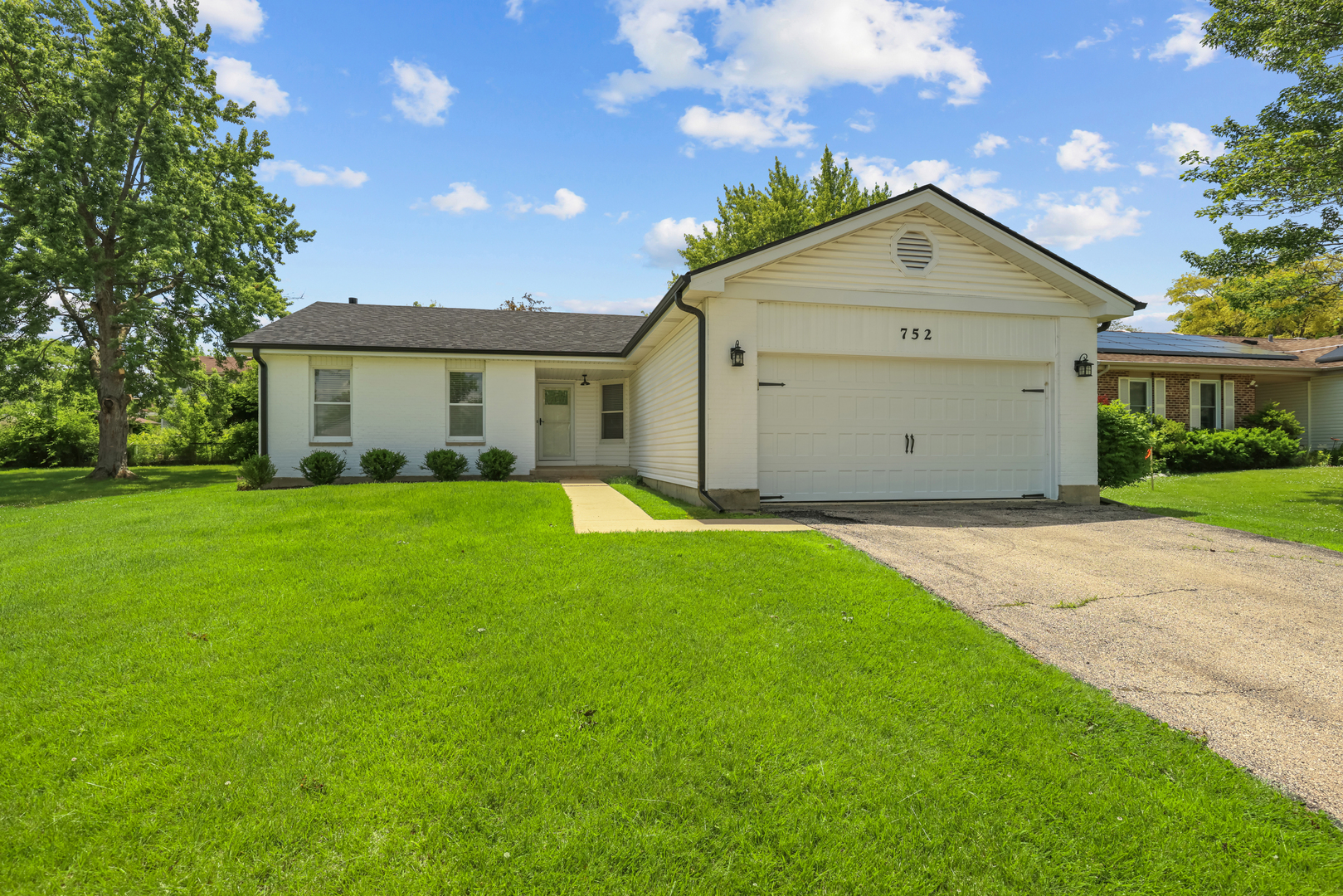 752 N Brookdale Drive