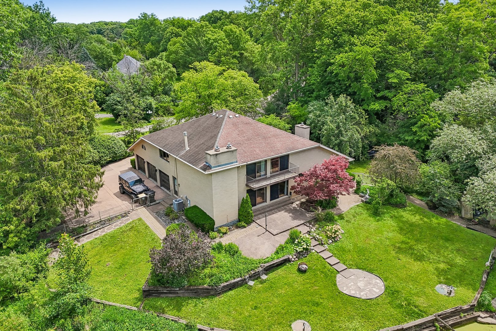 1191 Hunters Lane