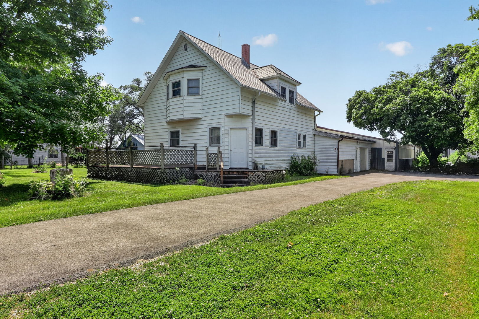3483 E 2350th Road