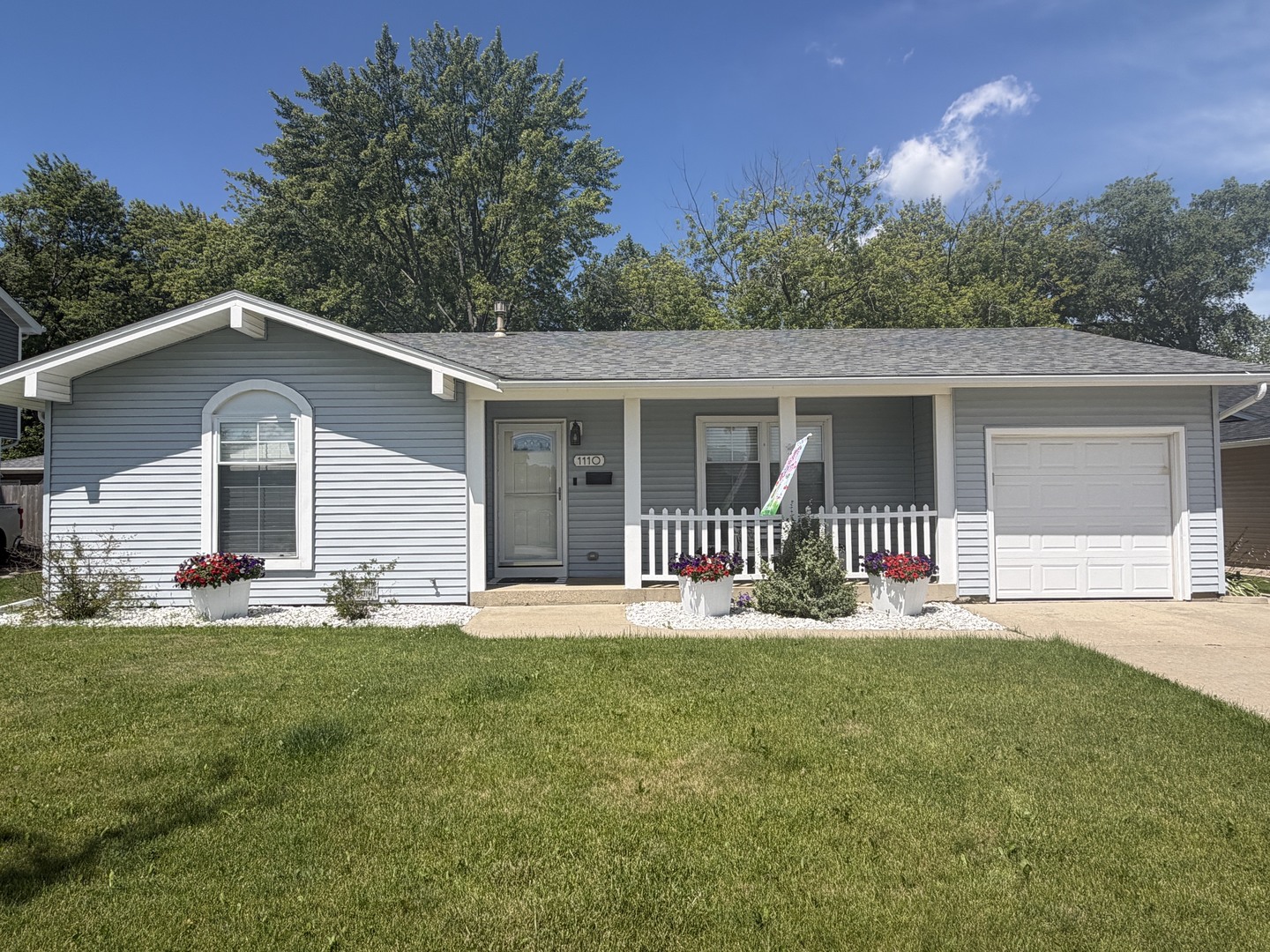 1110 W Glenn Trail