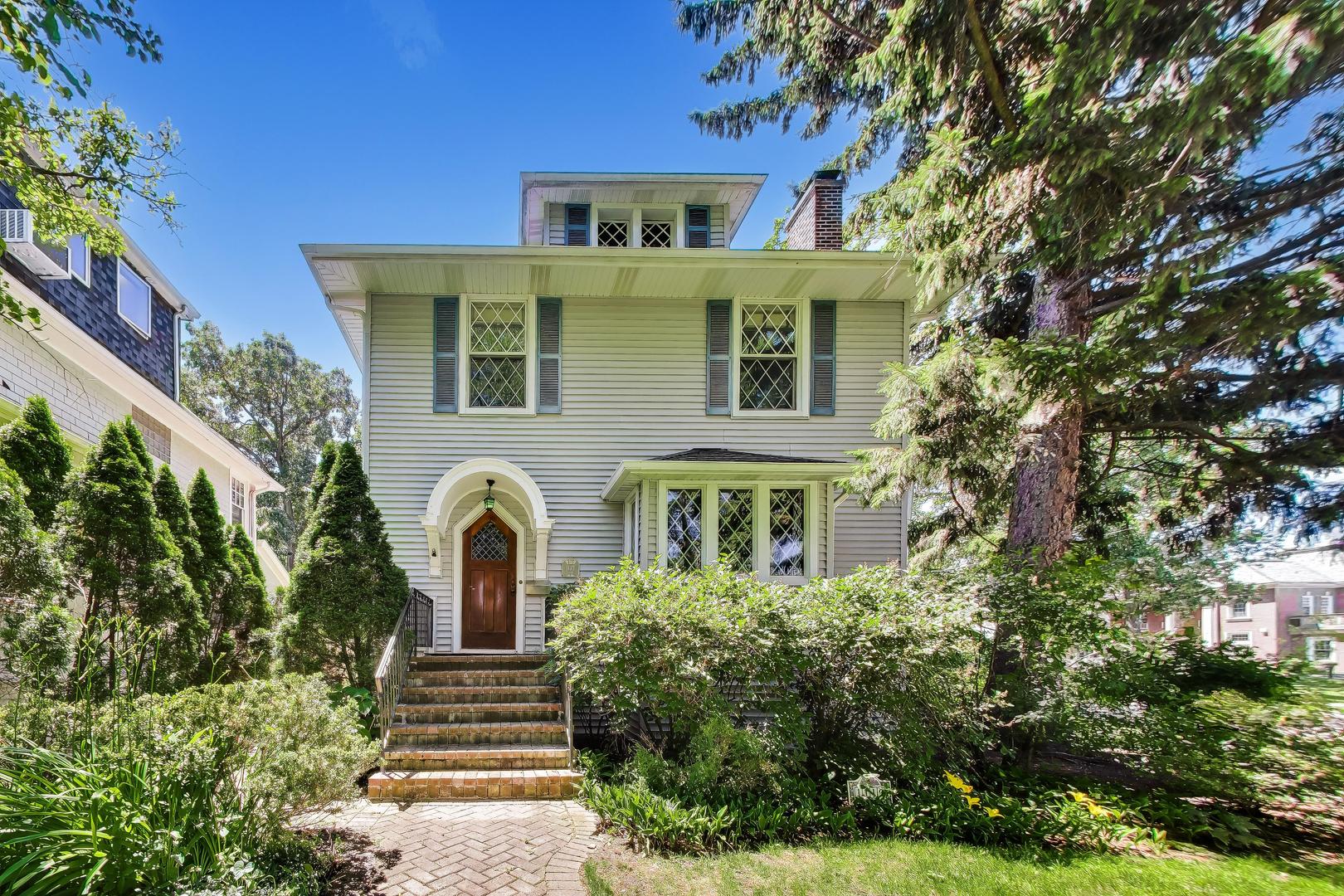 1110 Elm Street