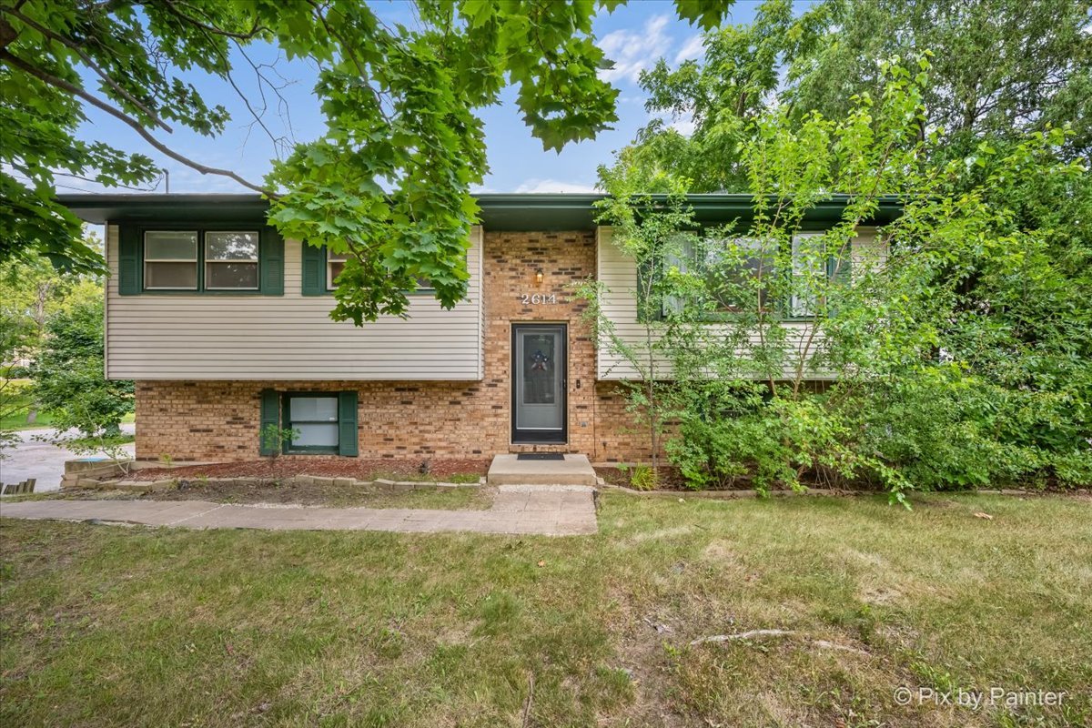 2614 Crystal Lake Road