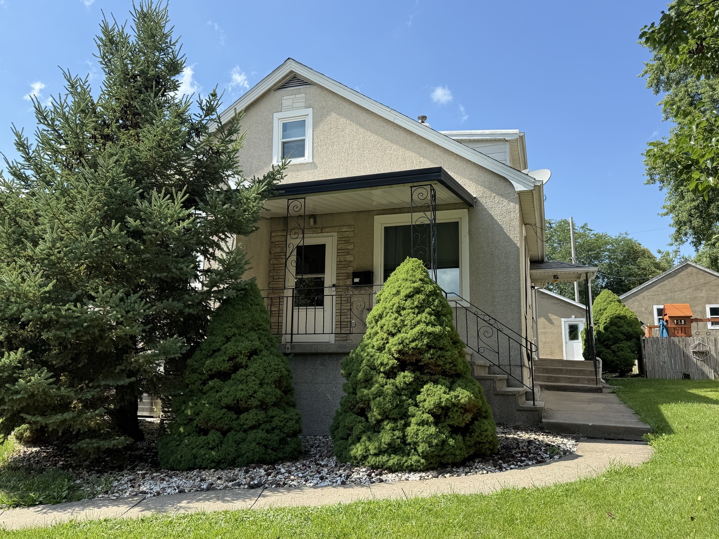 304 E Minnesota Street