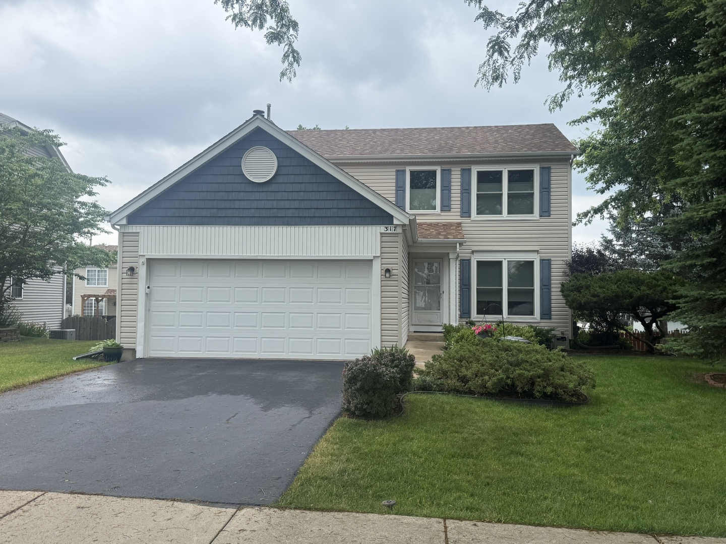317 W Harvard Circle