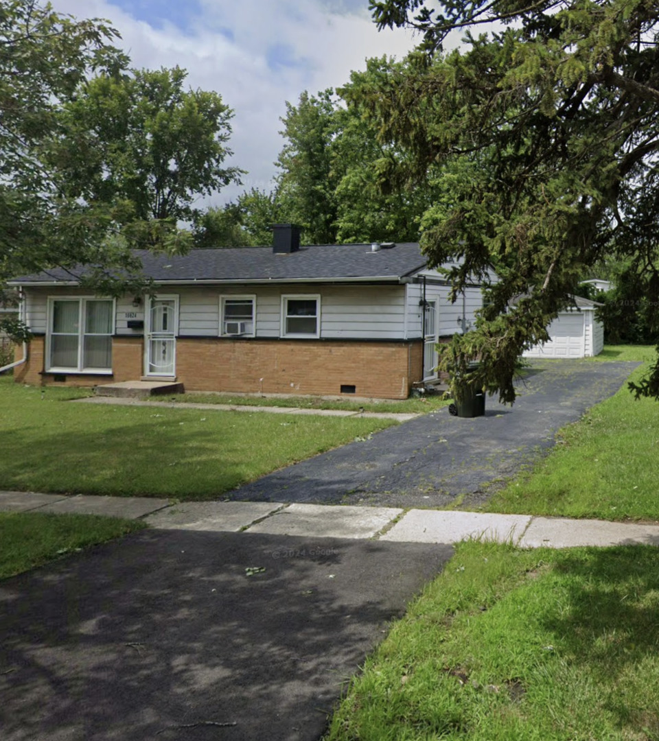 16624 Oxford Drive