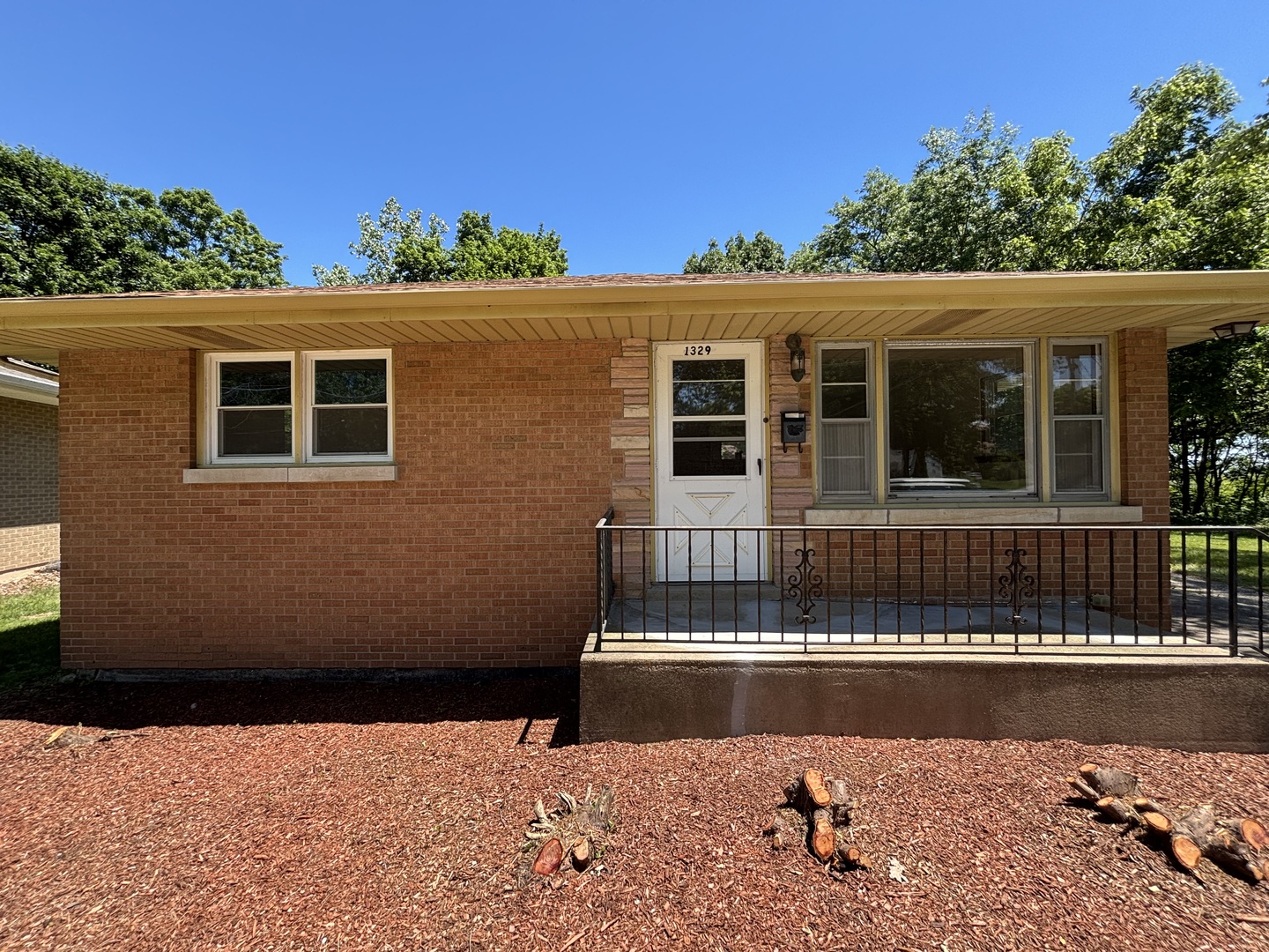 1329 Eastview Drive