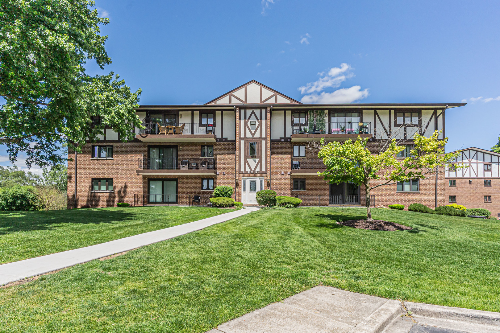 11030 S Theresa Circle