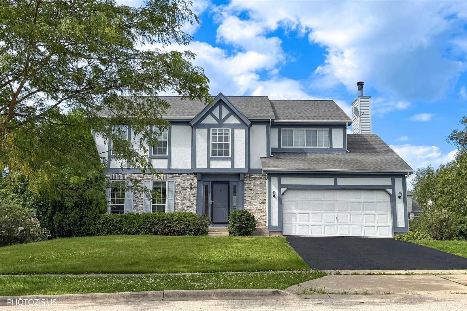 1906 Armwood Lane