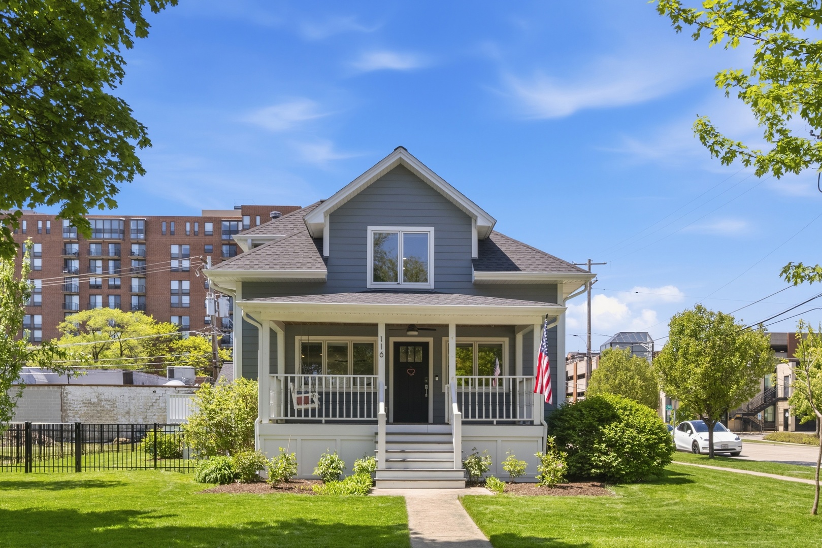 116 N Pine Avenue