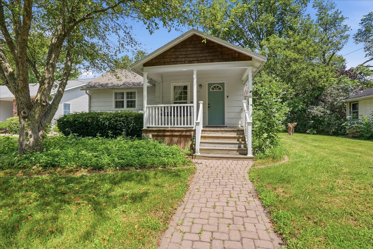 409 N 1st Street