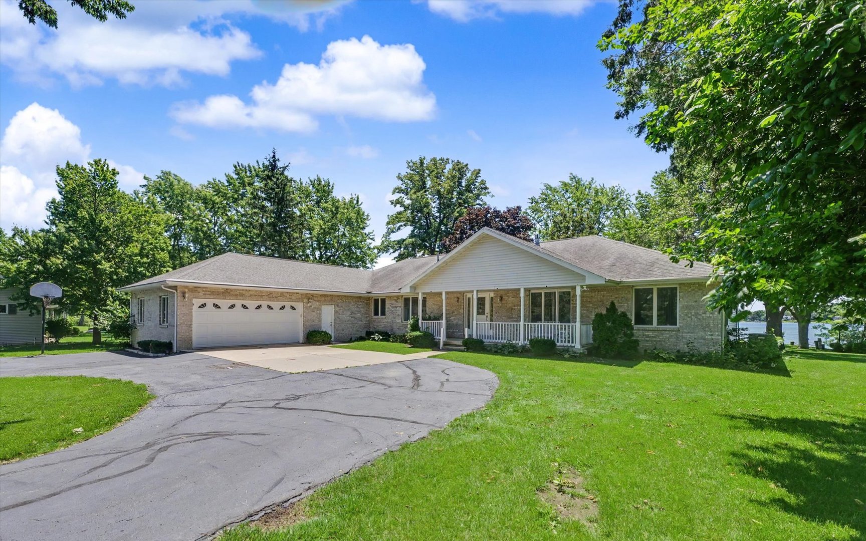 606 Skyline Drive
