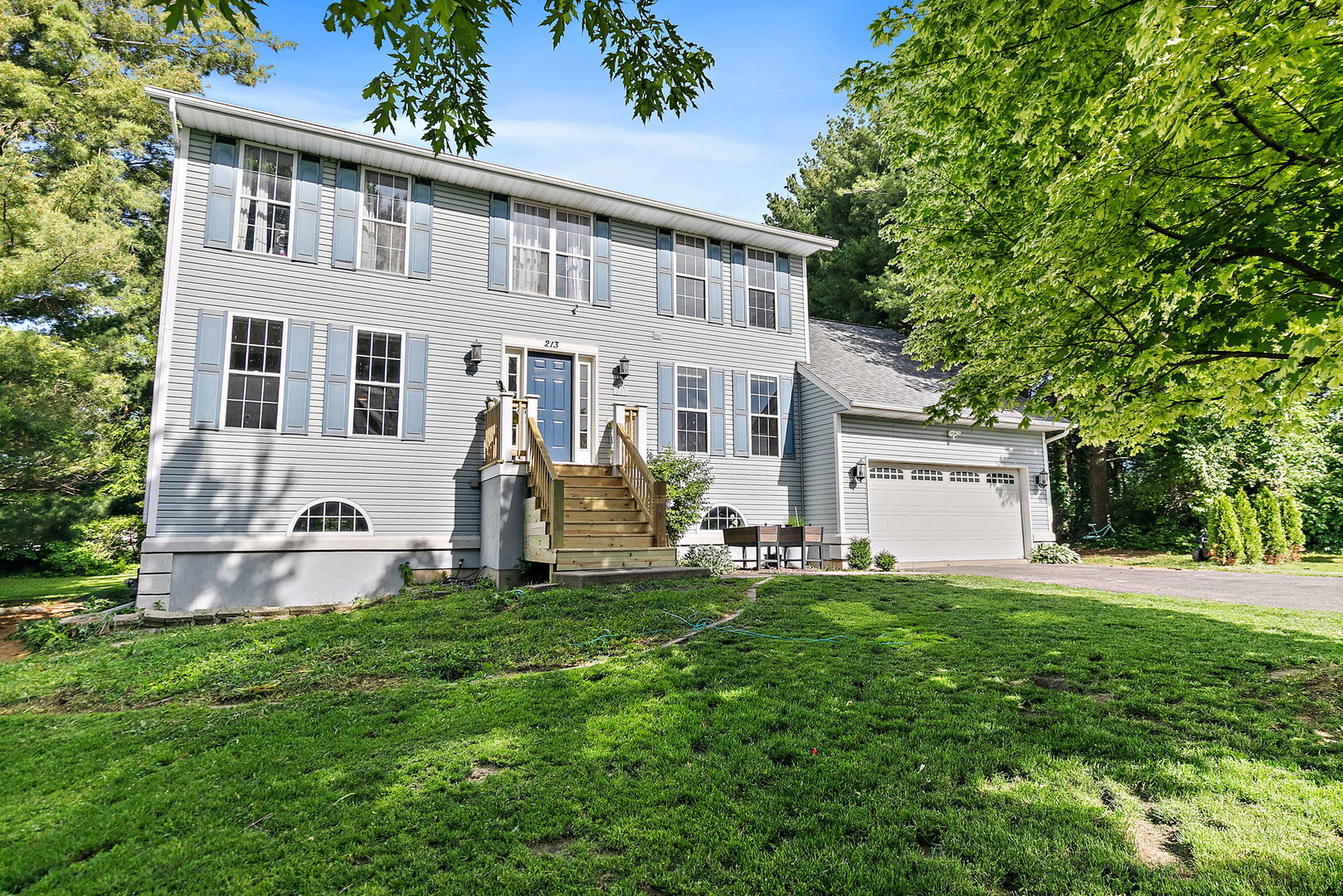 213 SW Griffin Place
