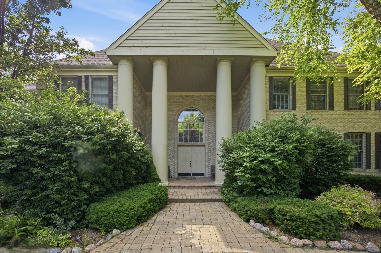 4113 Carlisle Drive