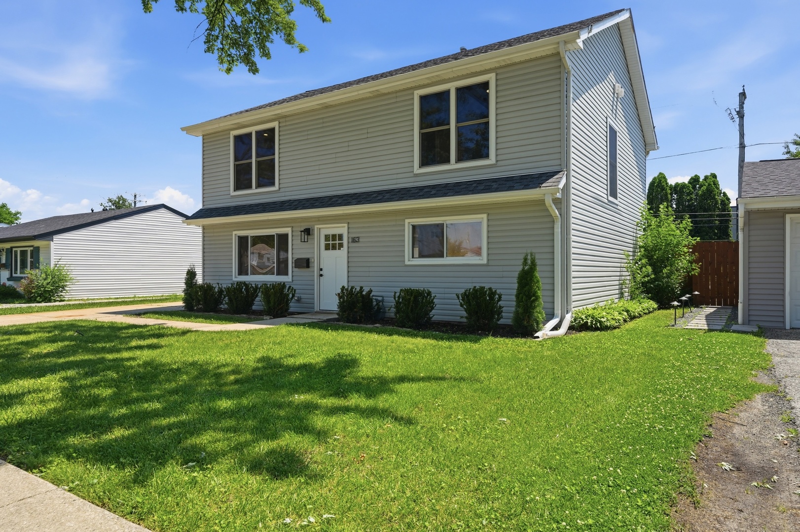 163 W Manchester Drive