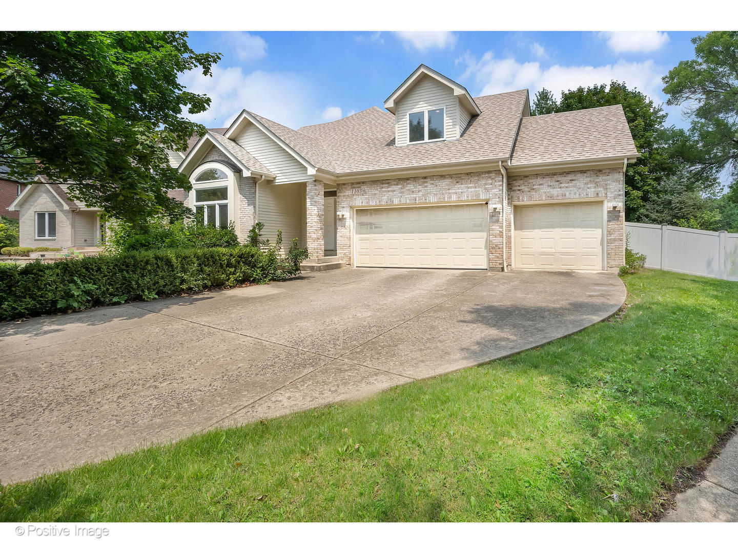 1103 Compass Court