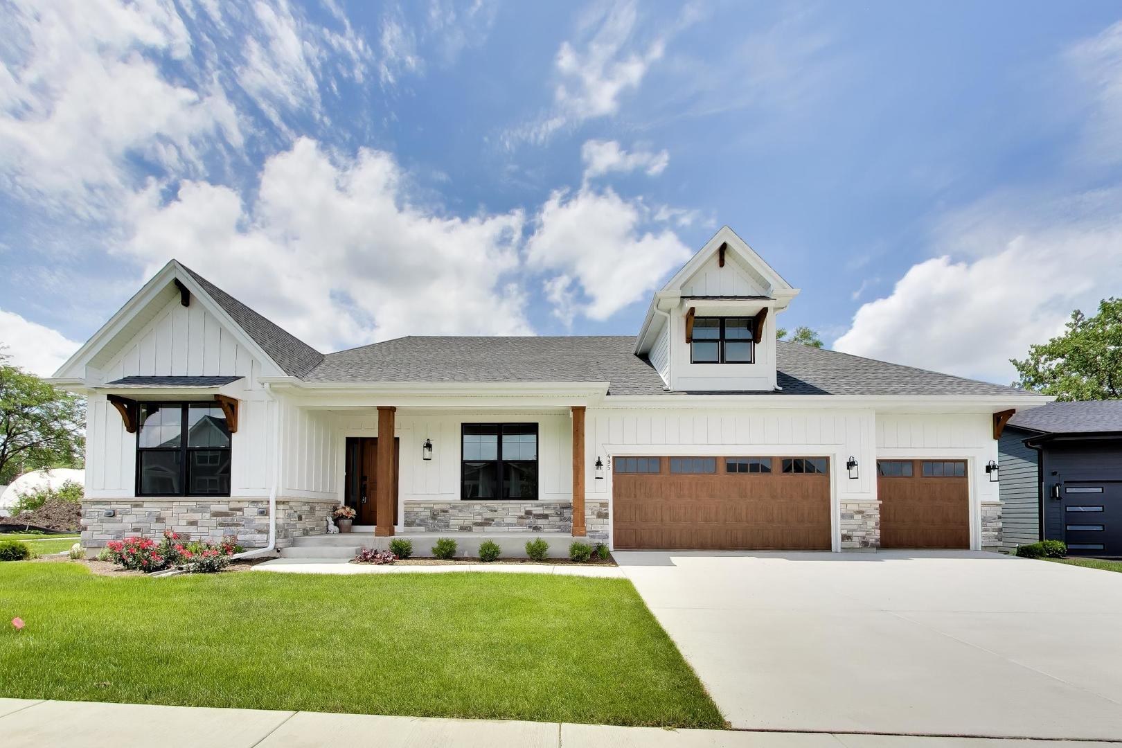 495 CORA Lane