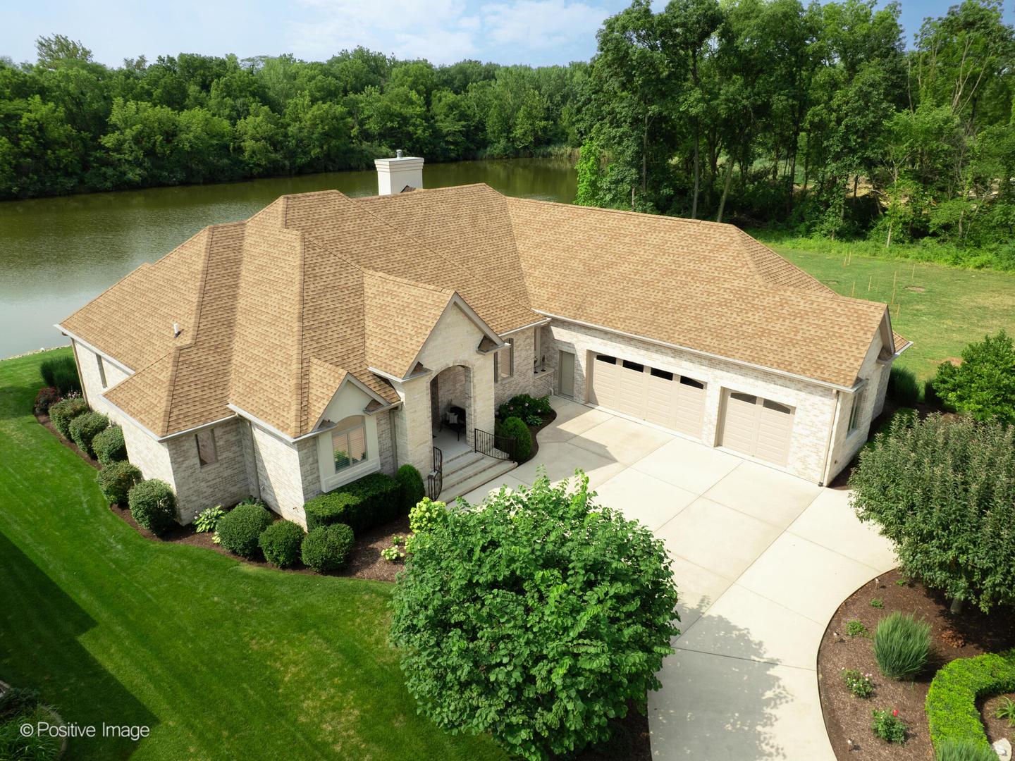 335 Edgewater Drive