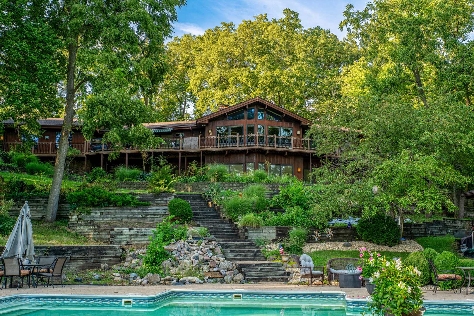 12300 River Road
