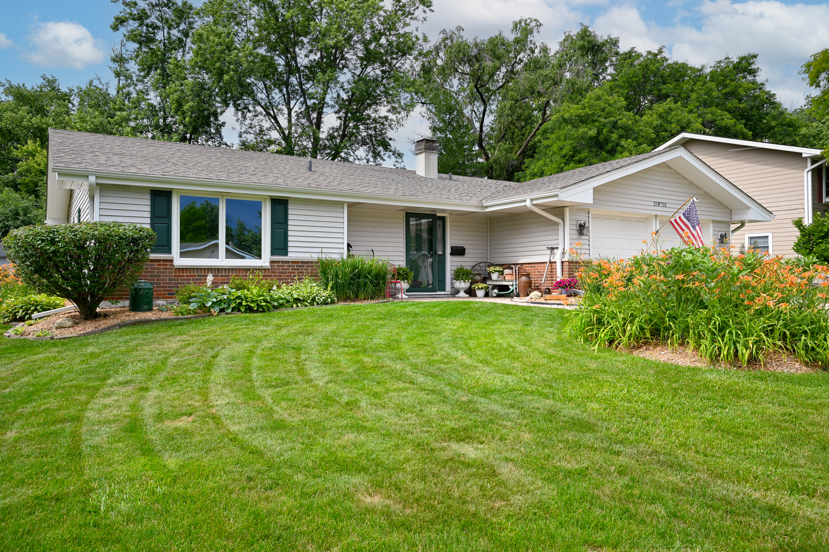 21W715 Glen Valley Drive