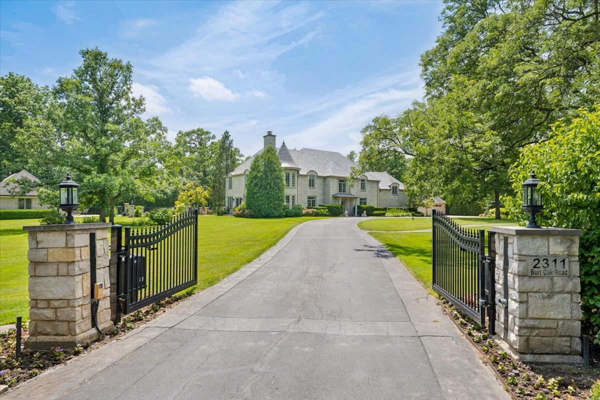 2311 Burr Oak