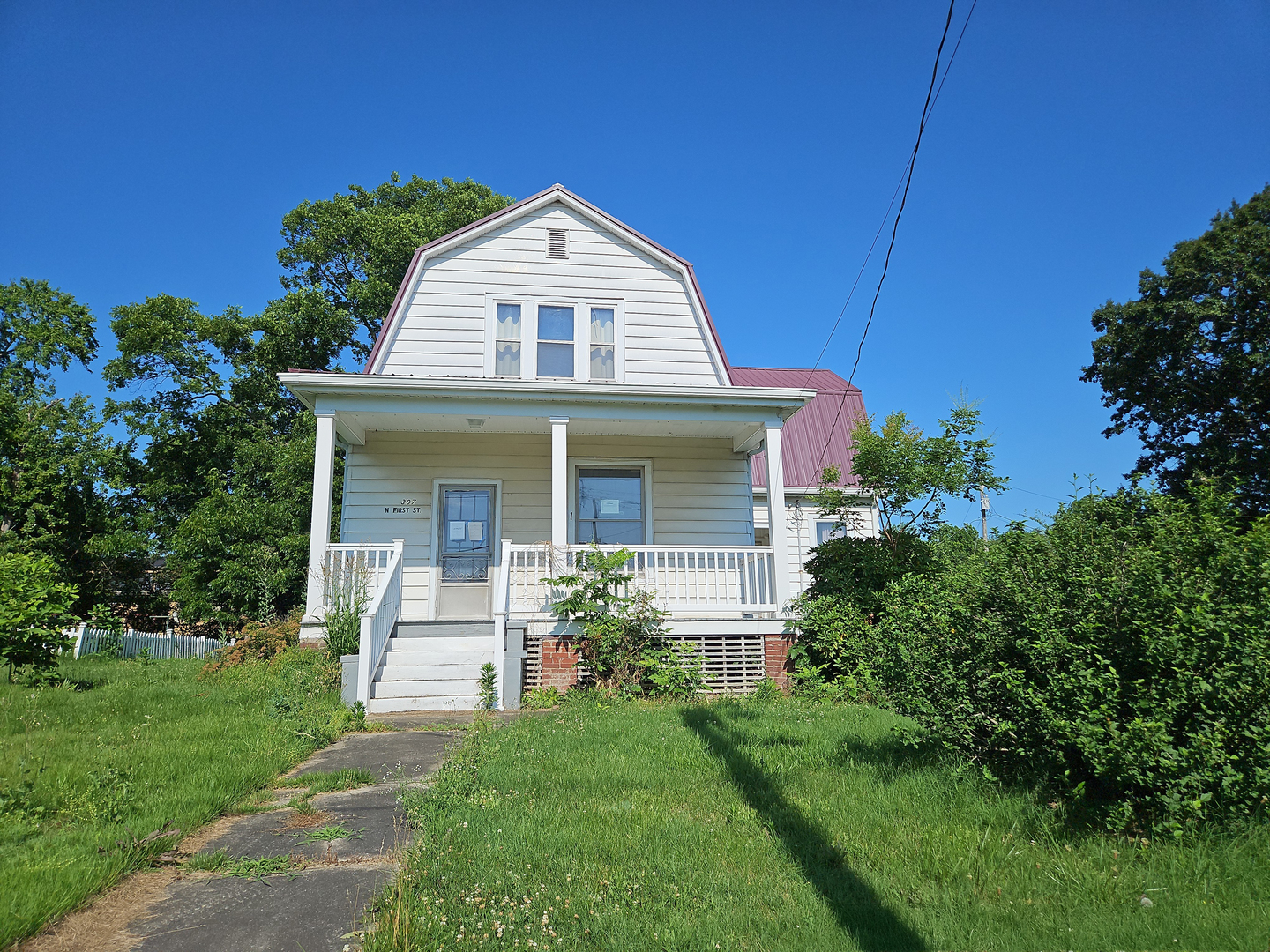 307 N 1st Street