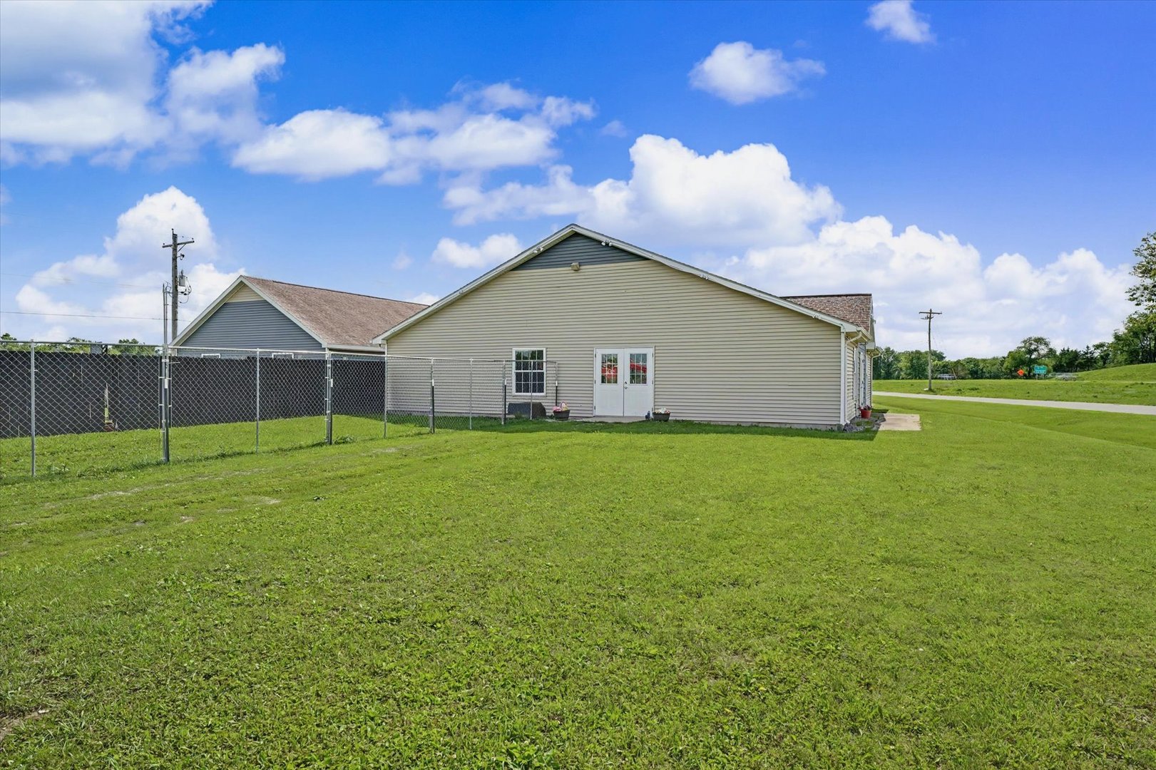 2201 Kickapoo Drive