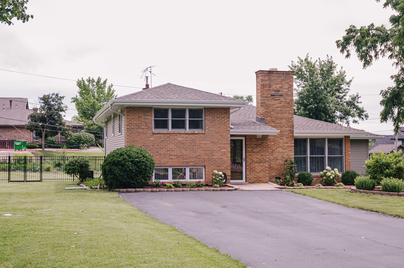 8827 W 131 Place