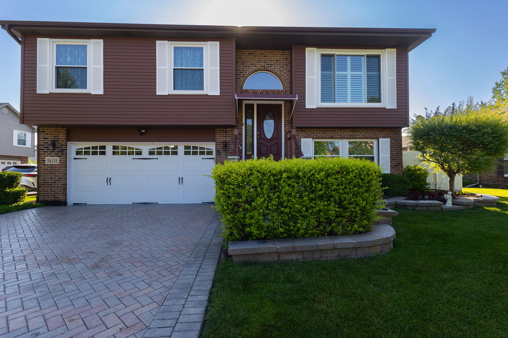 16211 Hunter Court