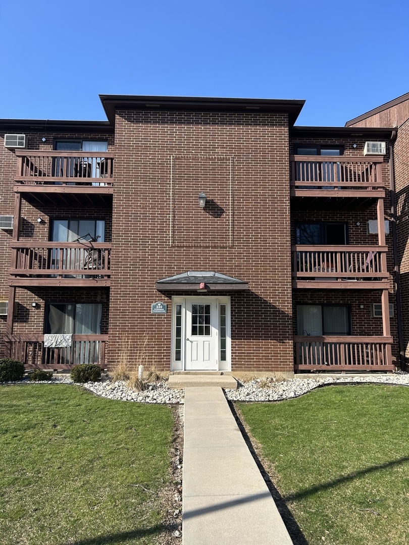 330 Shorewood Drive