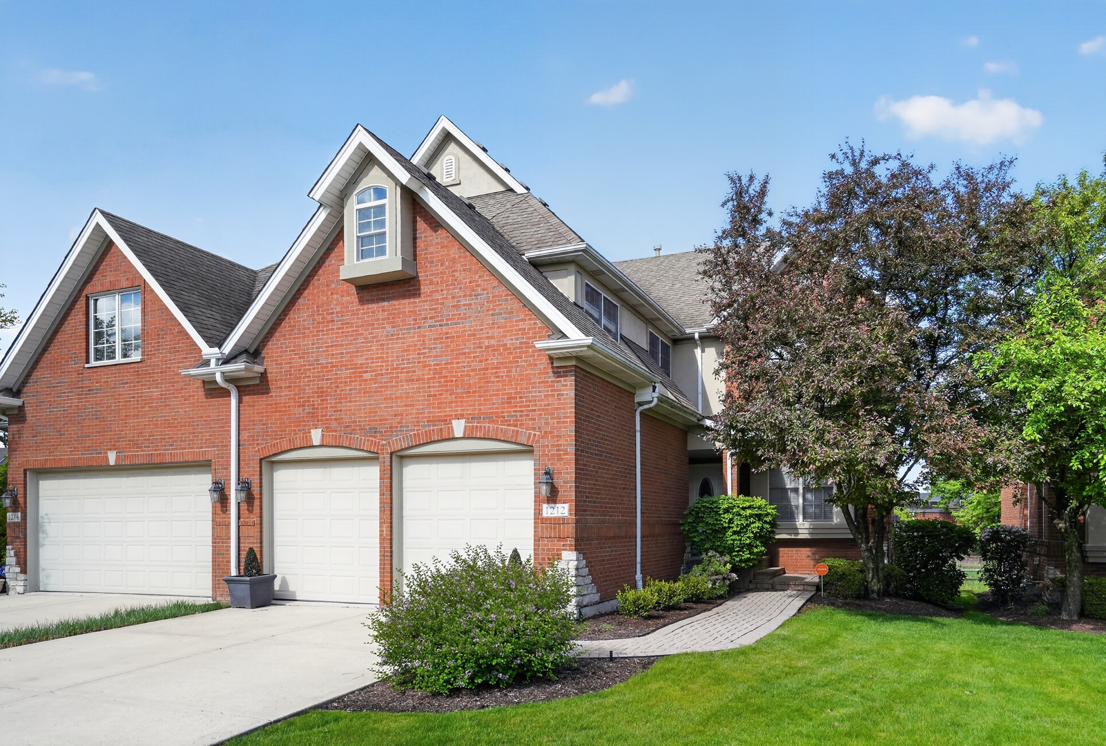 1212 Connamara Court