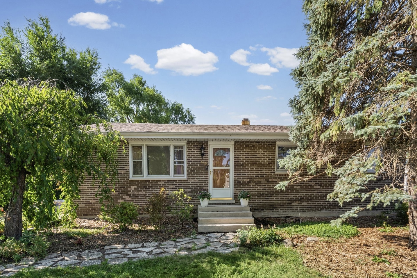 645 Flagstaff Lane