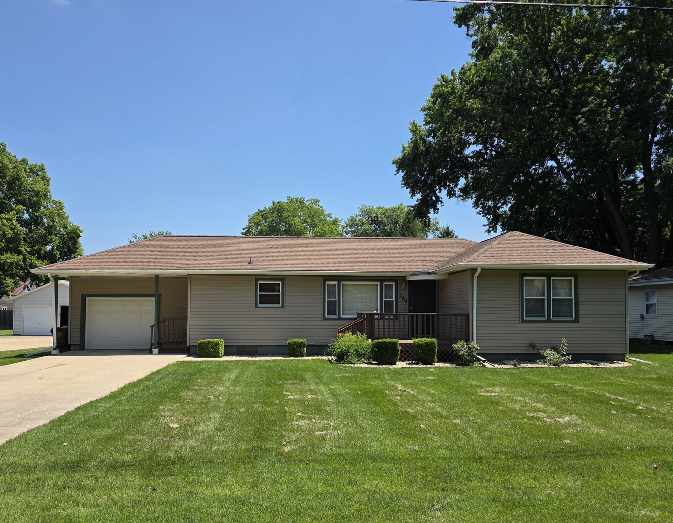 309 Maple Street