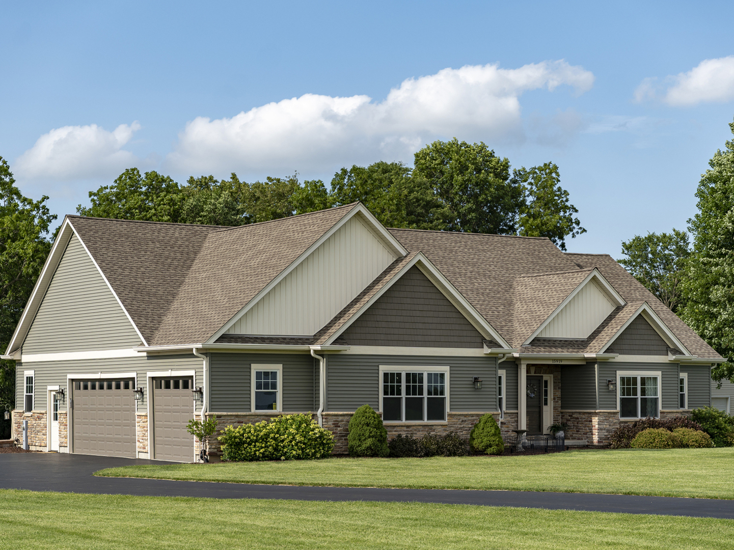 15919 Burr Oak Road