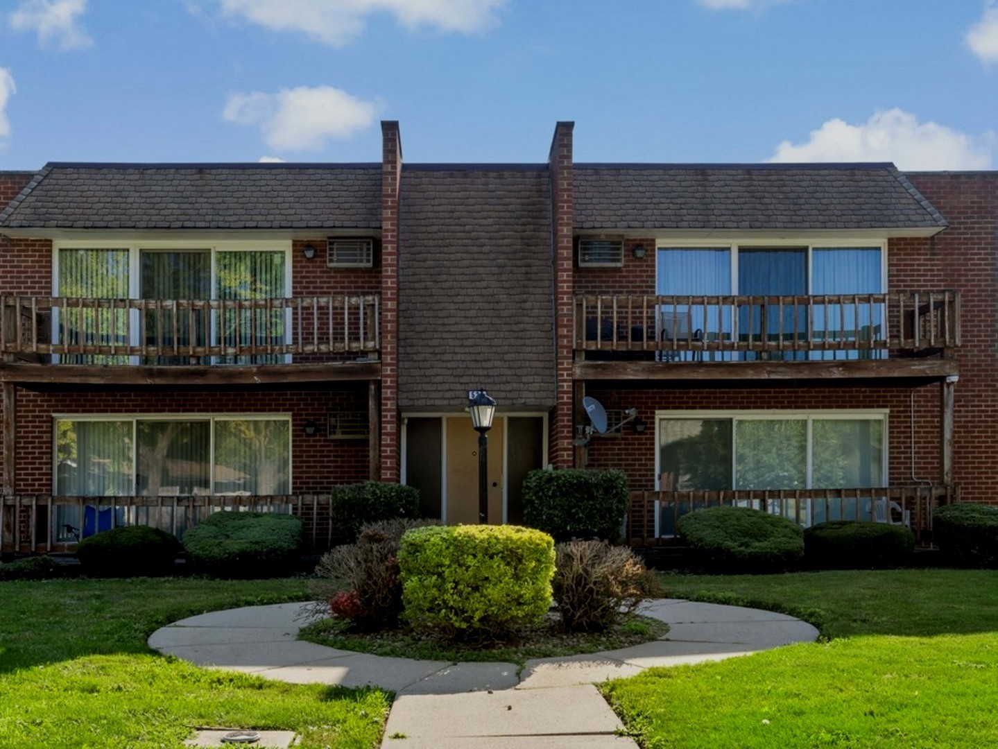 535 N Pleasant Drive
