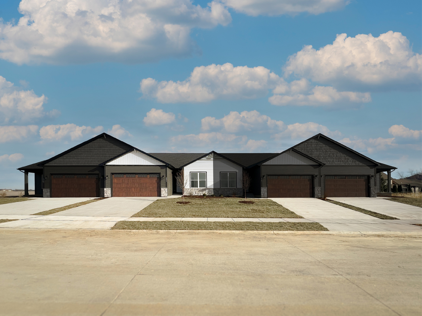 1300 Pineridge Drive
