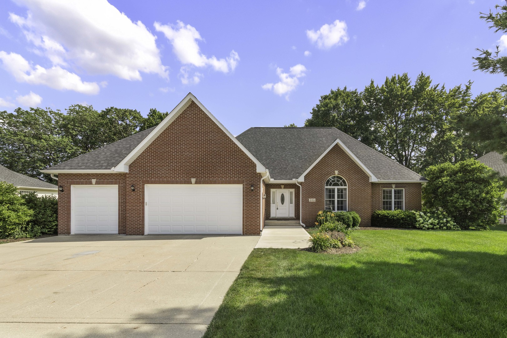 406 E Knights Road