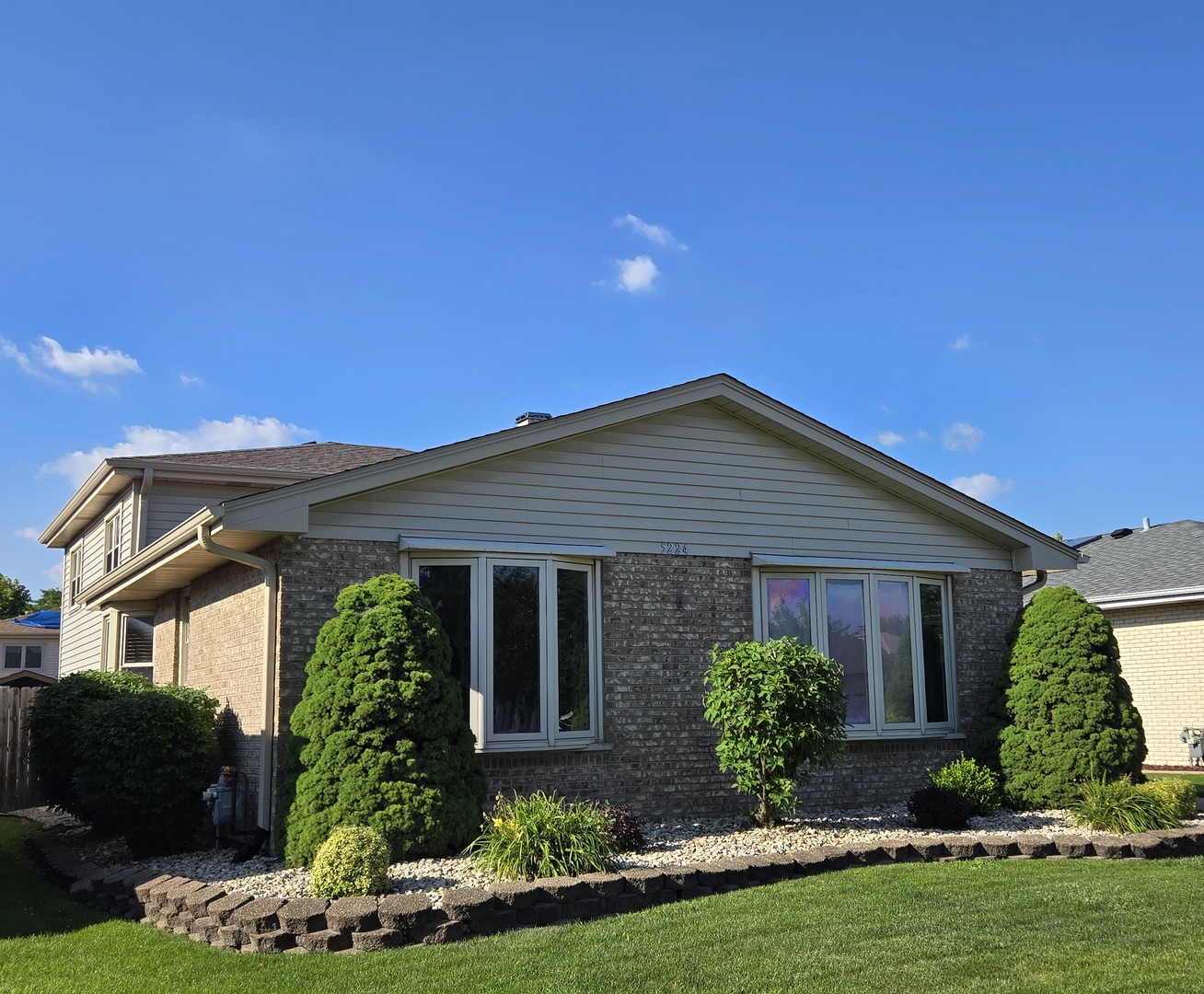 5224 W 121st Place