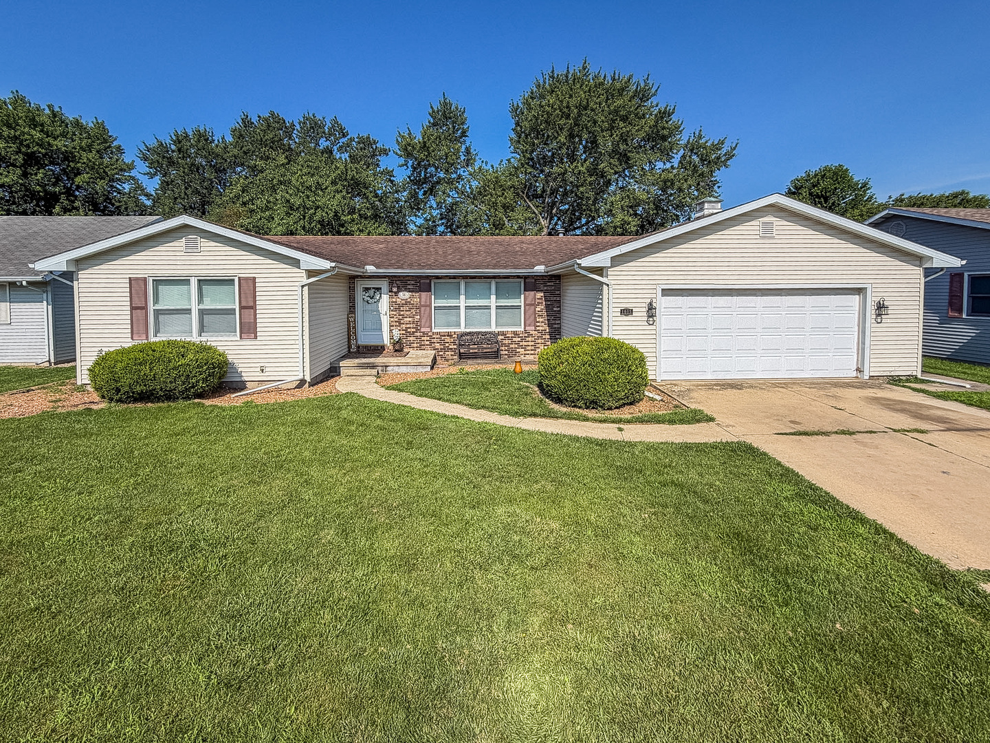 1015 Cambridge Drive